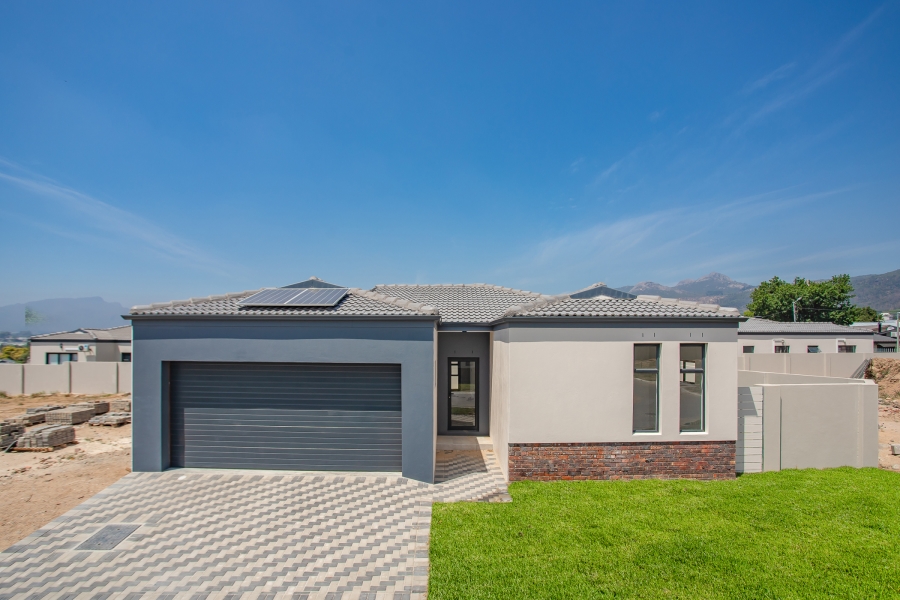 3 Bedroom Property for Sale in Honeydew Country Estate Western Cape